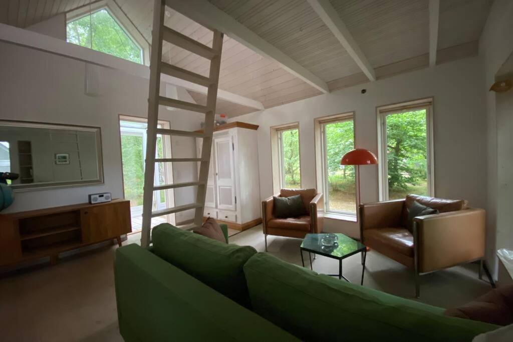Oak Cottage Near Ronne & Beach Esterno foto
