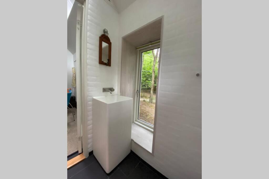 Oak Cottage Near Ronne & Beach Esterno foto