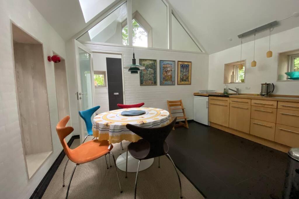 Oak Cottage Near Ronne & Beach Esterno foto