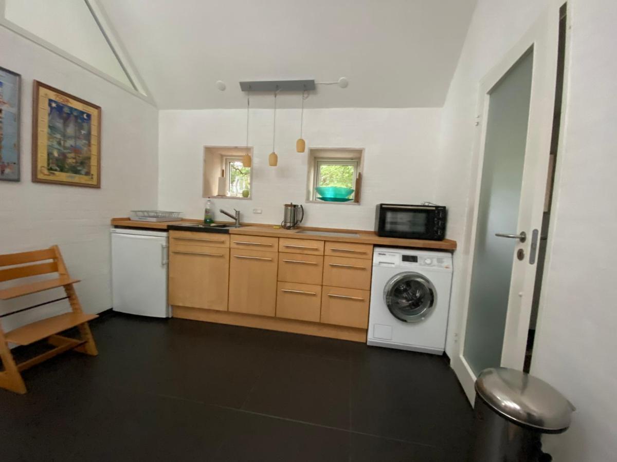 Oak Cottage Near Ronne & Beach Esterno foto